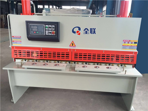 液(ye)壓閘式(shi)剪闆機(ji)