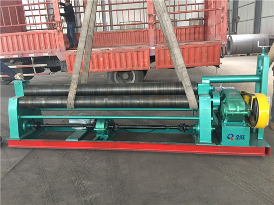 三輥(gun)卷闆機