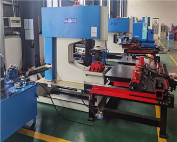 液壓數(shu)控沖孔中心